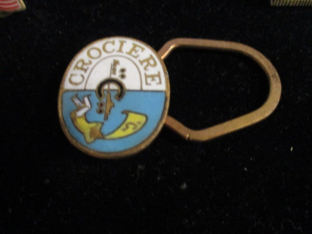 Lot of Vintage and Military Buttons, Pins, and Tie Tacks - 5