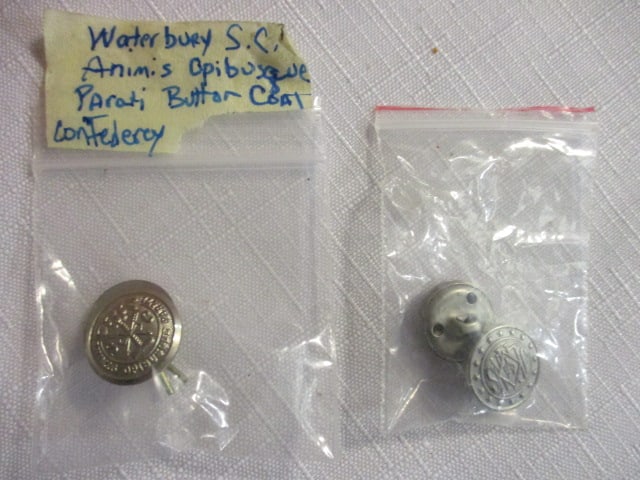 Lot of Vintage and Military Buttons, Pins, and Tie Tacks - 7