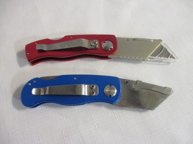 3 Utility Folding Pocket Knives - 5