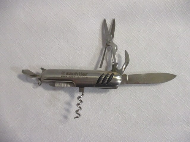 3 Utility Folding Pocket Knives - 6