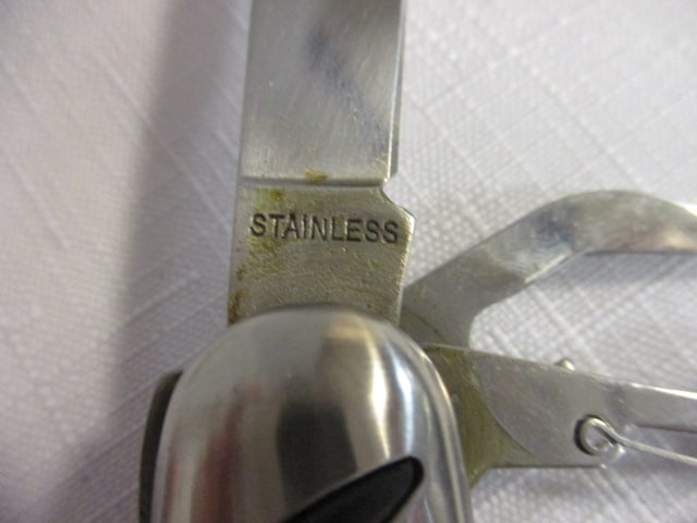 3 Utility Folding Pocket Knives - 9