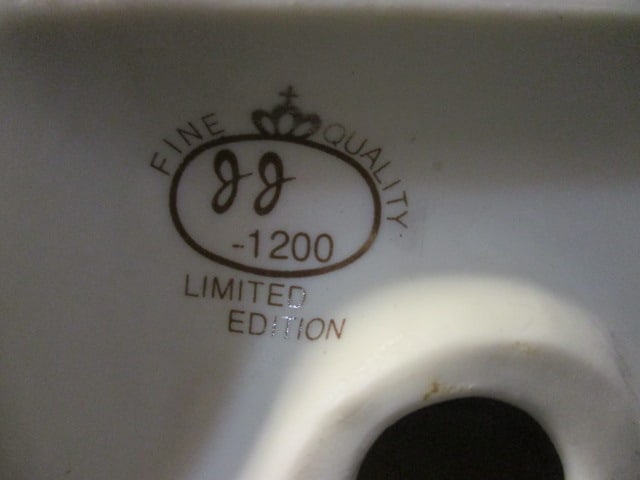 2 JJ Fine Quality Limited Edition Ceramic Old Man and Old Lady on Rocking - 5