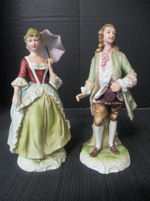 2 Vintage Lefton Colonial Couple Porcelain Figurines - KW565 (1 of 20)