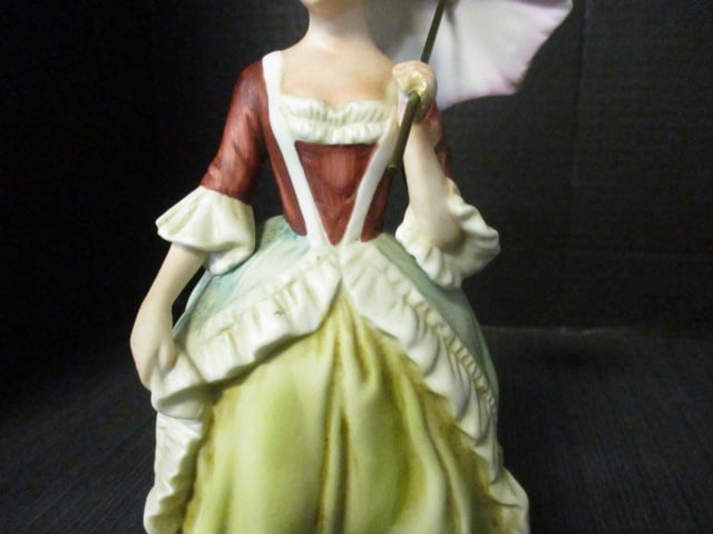 2 Vintage Lefton Colonial Couple Porcelain Figurines - KW565 - 4