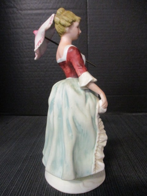 2 Vintage Lefton Colonial Couple Porcelain Figurines - KW565 - 8