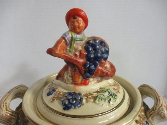 Vintage 1950s German Gertz Pottery Biscuit/Cookie Jar - 2