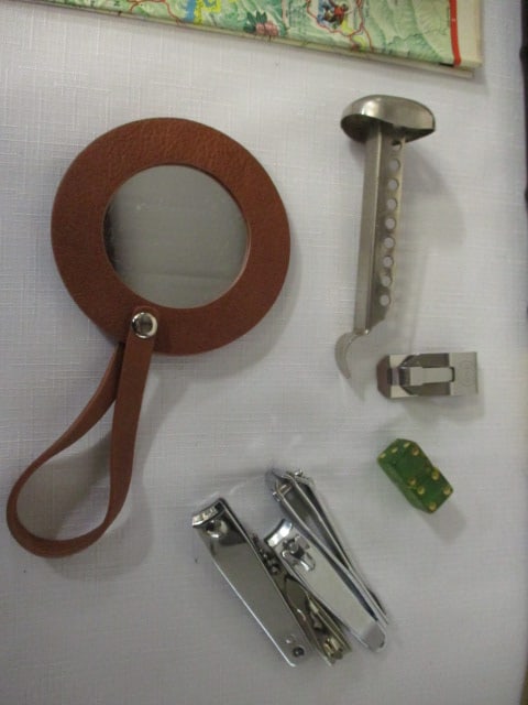 Vintage Men's Lot - Wallet, Shoe Horns, Shoe Stretchers, Luggage Tag, Map, etc. - 5