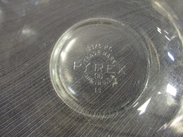 Lot of Vintage Clear Glass Bowls, Casseroles, and Extra Lids - 14