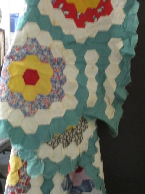 Antique Handmade "Grandmother's Flower Garden" Quilt Top - 2