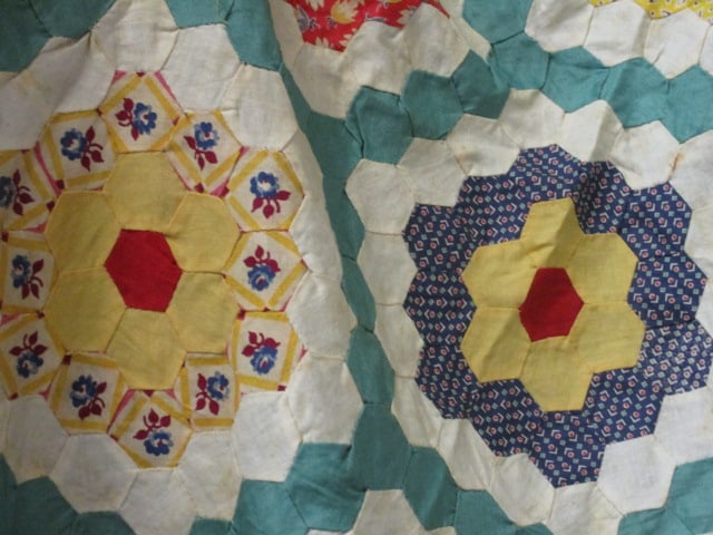 Antique Handmade "Grandmother's Flower Garden" Quilt Top - 3