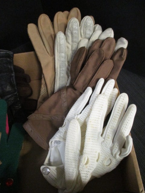 Lot of Vintage Ladies' Gloves - Lace, Silk, Cotton, Leather, Knit - 4