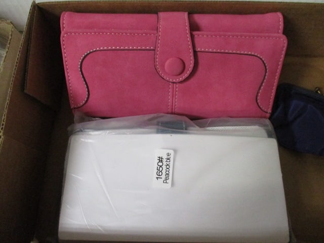 3 New Old Stock Ladies' Billfold Wallets and 1 Coin Purse - 2