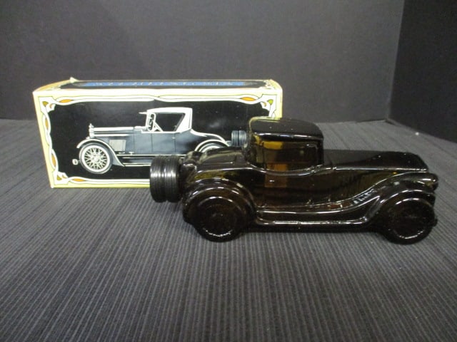 Lot of Vintage Avon Aftershave Containers - Cars, Horse, Pipe, Viking, etc. - 13