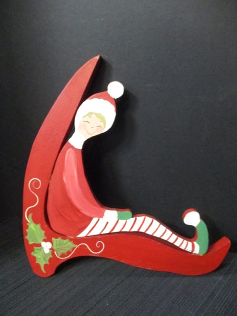Handpainted and Signed Elf Wood Shelf Sitter and Ceramic Santa Face - 7