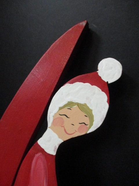 Handpainted and Signed Elf Wood Shelf Sitter and Ceramic Santa Face - 8