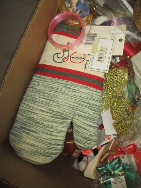 Christmas Lot - Ribbons, Bows, Cards, Crafts, Decorations, etc. - 5