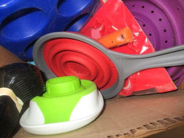 Lot of Silicone Plastic Bowls, Muffin Pans, Baking Sheets, Pot Holders, etc. - 5