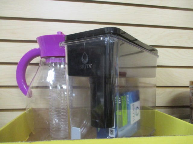 Britta Filtered Water Container with Box of Replacement Filters and Primula: Flavor-It 2.9 Quart Infusion Plastic Pitcher