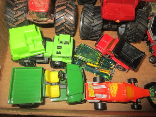 Lot of Vintage Hot Wheels, John Deere, Tonka, etc. Cars - 2