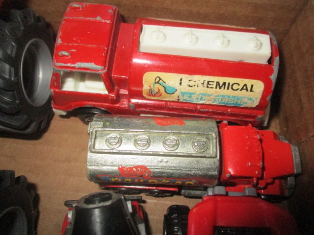 Lot of Vintage Hot Wheels, John Deere, Tonka, etc. Cars - 5