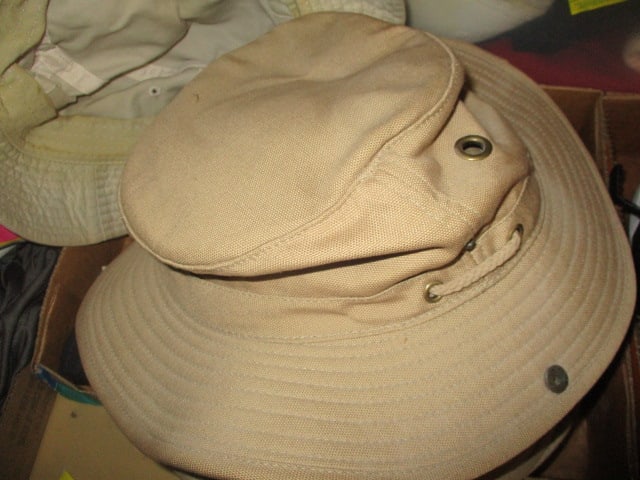 7 Men's Bucket Hats - 3