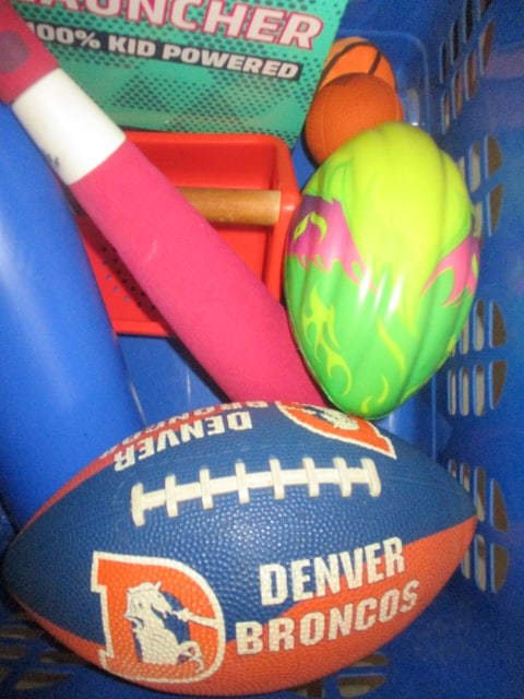 Plastic Container with Toy Plastic Bats, Plastic and Foam Balls, Lift-Off - 2