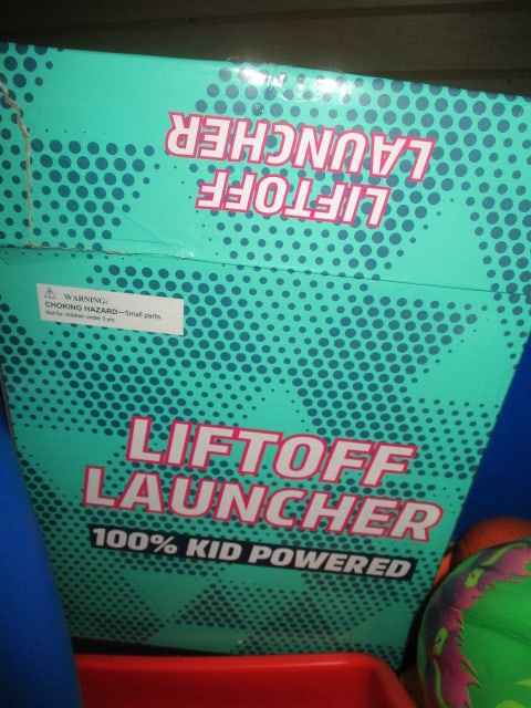 Plastic Container with Toy Plastic Bats, Plastic and Foam Balls, Lift-Off - 4