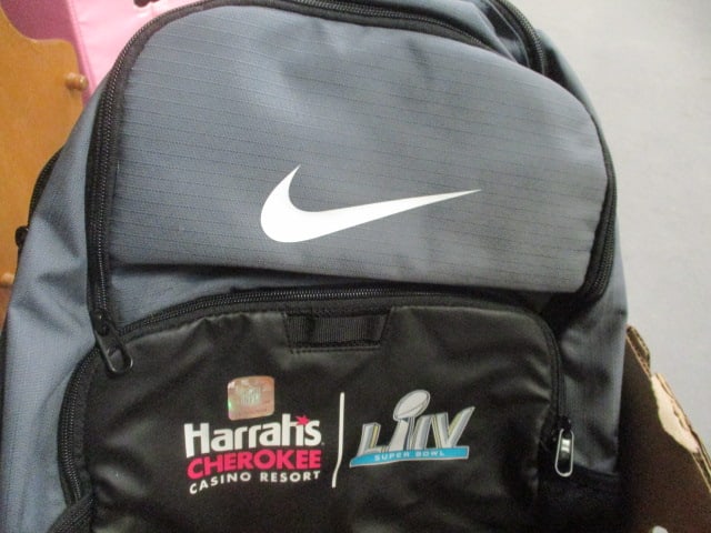 Harrah's Cherokee Casino Nike "Super Bowl" Backpack and Leather Toiletry Case - 3