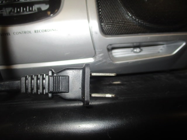 Lenoxx Sound AM/FM, Cassette, and CD Player Stereo Radio - 5