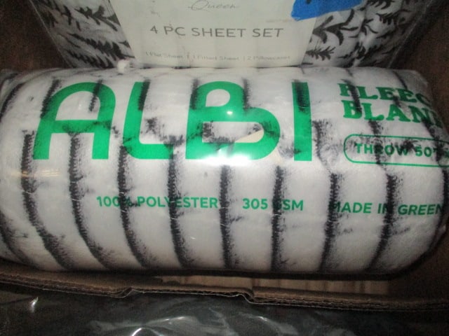 New Old Stock R&S 4-Piece Queen Sheet Set, Albi Fleece Blanket Throw, and - 2
