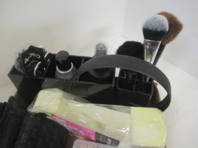 Lot of Glo Skin Beauty Makeup Brushes, Cleaners, Sponges, and Cases - 4