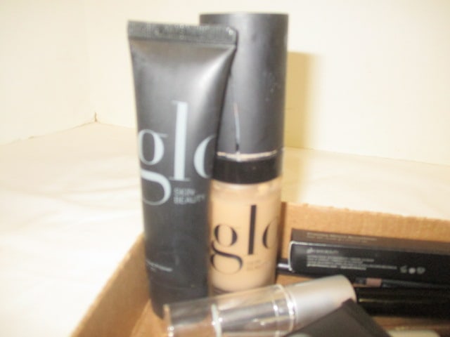Lot of Glo Skin Beauty Makeup - Burgandy/Browns/Medium to Darker Colors - 7