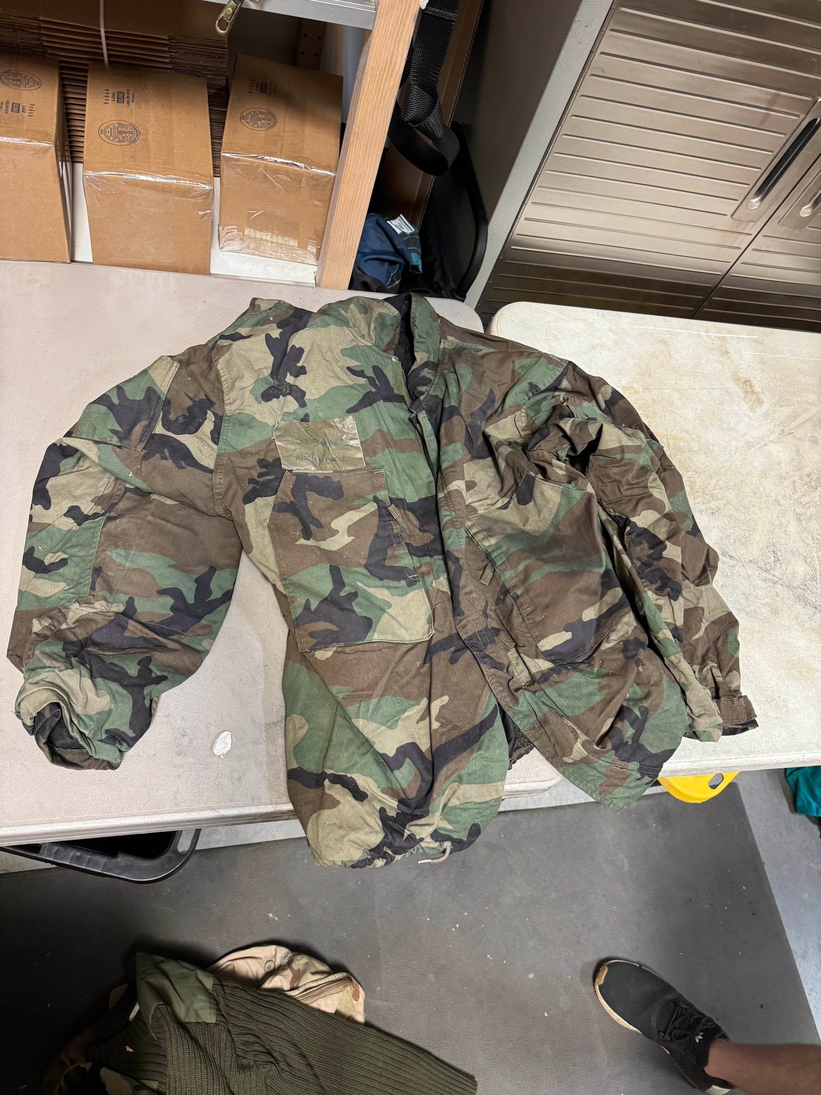 Large Misc Modern Uniform Lot - 10