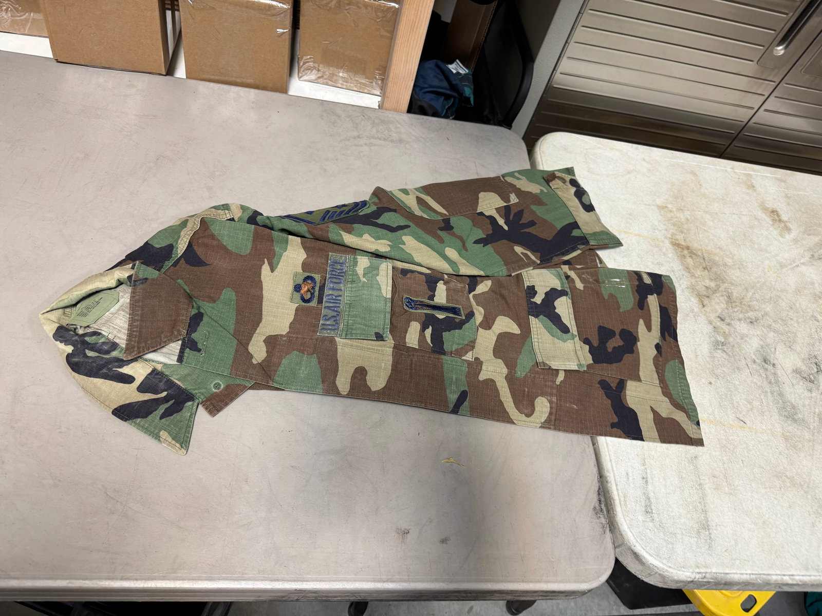 Large Misc Modern Uniform Lot - 13