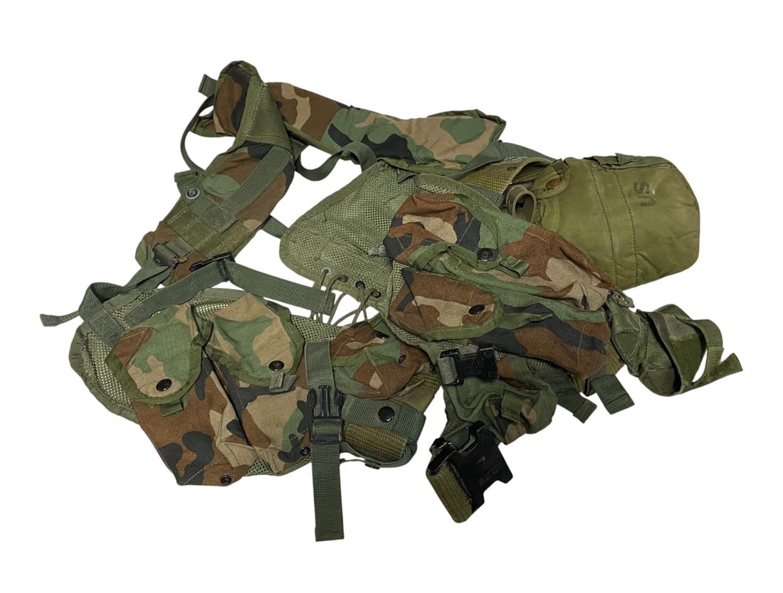 Tactical Load Bearing Enhanced Vest by Reyes Industries (1 of 9)