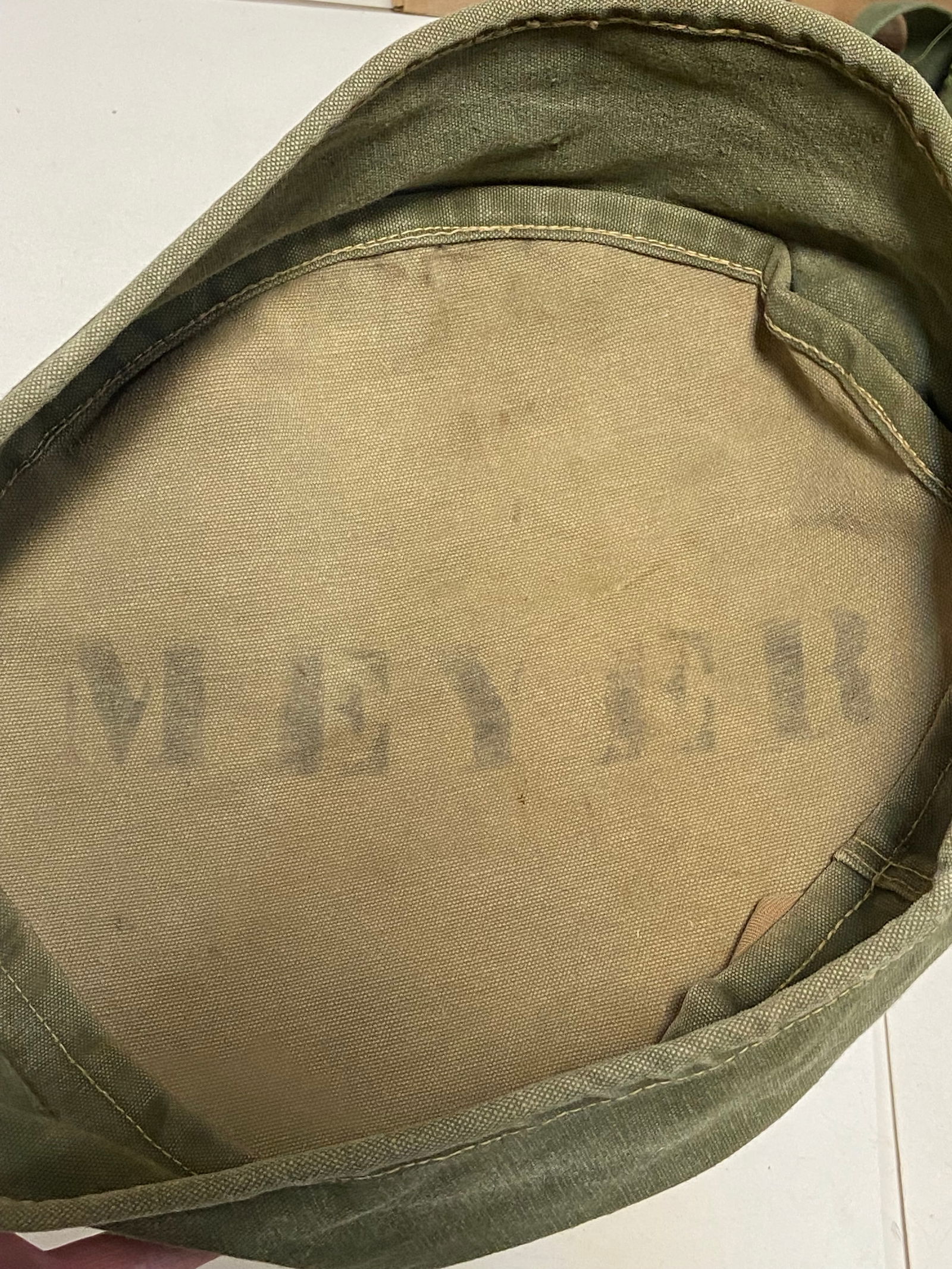 *Lot of US Mlilitary Laundry Bags. Some Named. - 17