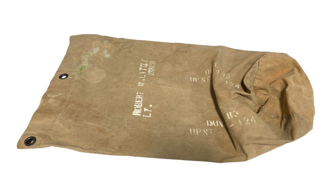 *Lot of US Mlilitary Laundry Bags. Some Named. - 4