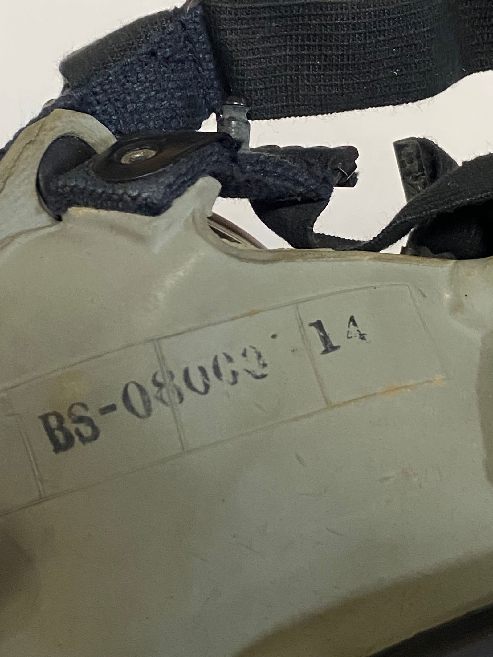 US Korean War Era ML Gas Mask M9 in Bag with Anti Dim Cloth and Canister - 6