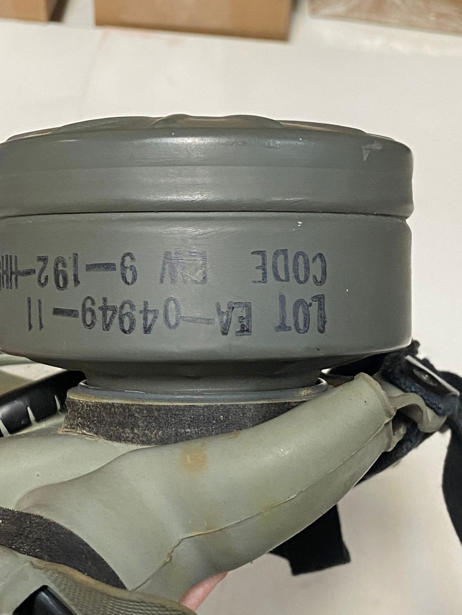 US Korean War Era ML Gas Mask M9 in Bag with Anti Dim Cloth and Canister - 8