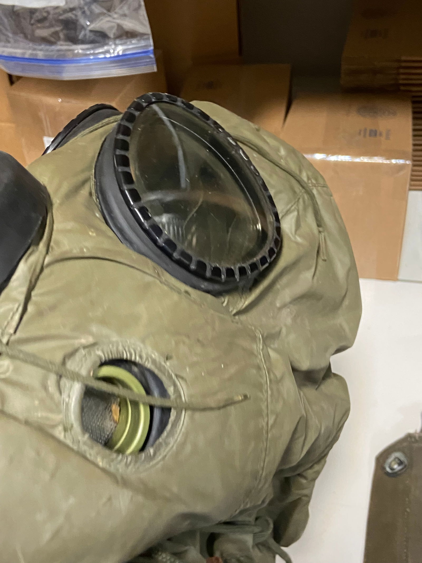 US M17A2 Biological Chemical Gas Mask in Bag - 4