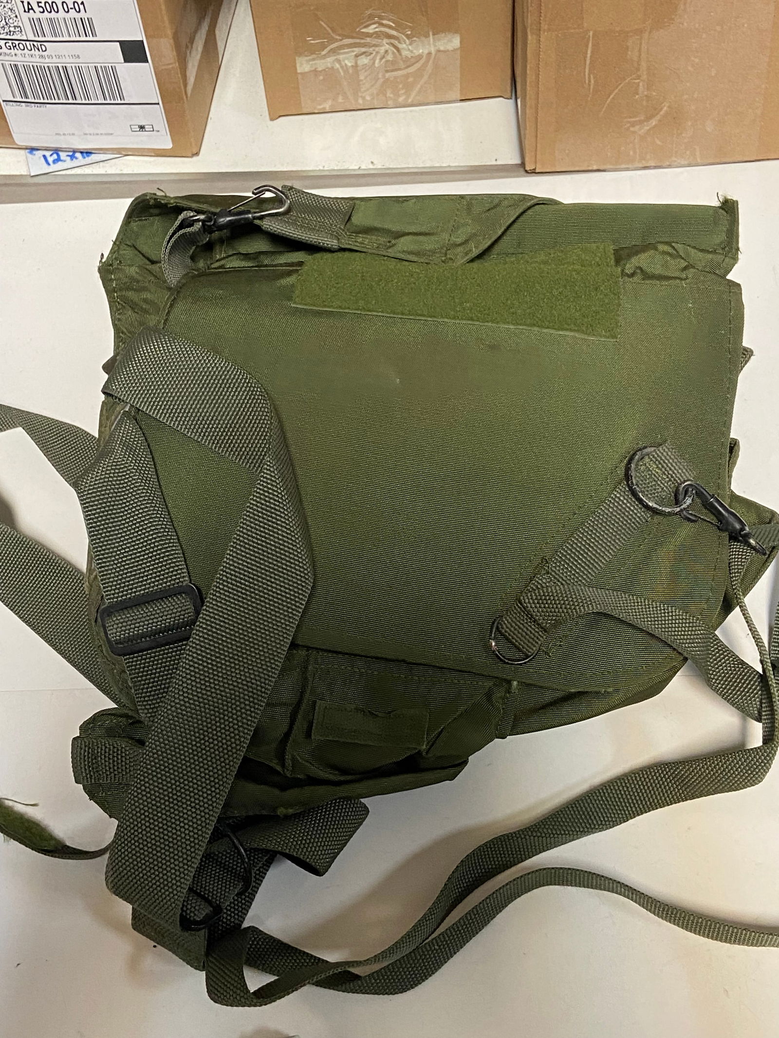 US Chemical Biological Field M40 Gas Mask in Bag with Manual - 3