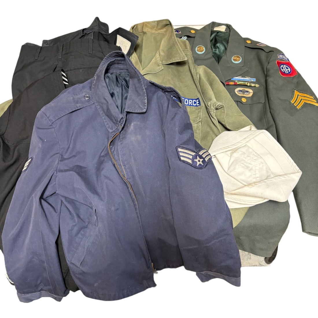 Miscellaneous Modern Uniform Lot (1 of 16)