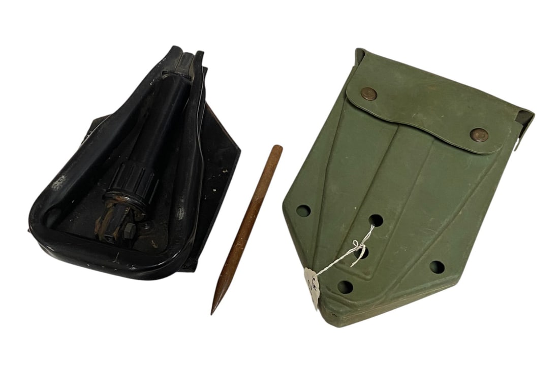 (2) US WWII Tent Half's and 1980 Shovel - 2