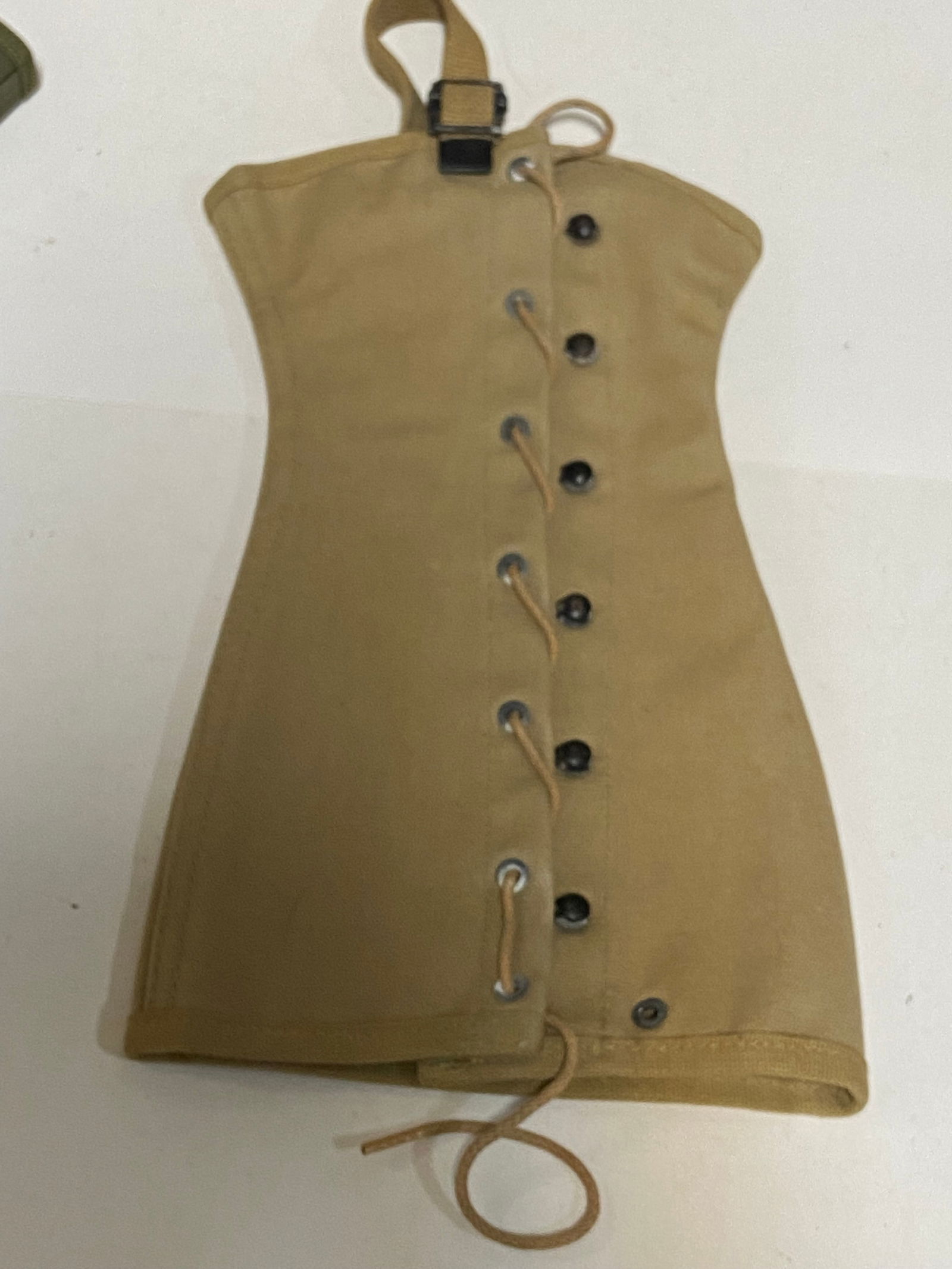 US WWII Set of (2) Leggings and (3) Puttee's. - 8