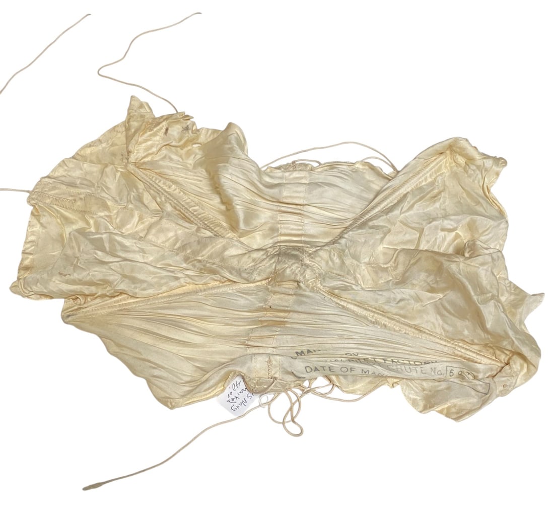 WWII USN Marked Drag Chute: Well Marked. See Photos.