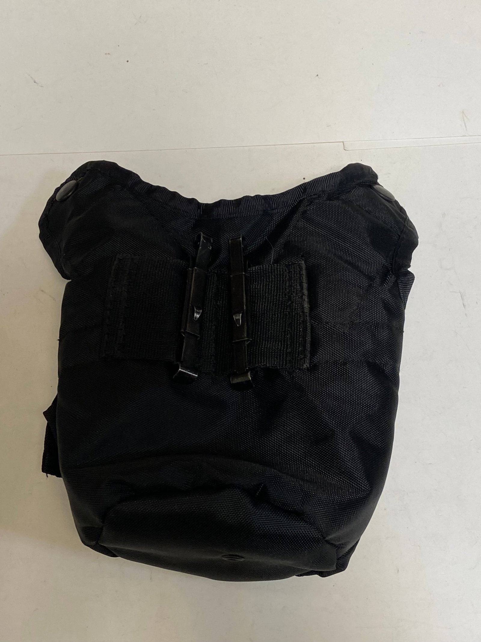 (5) Lot of Modern Canteens and (3) Carriers - 14