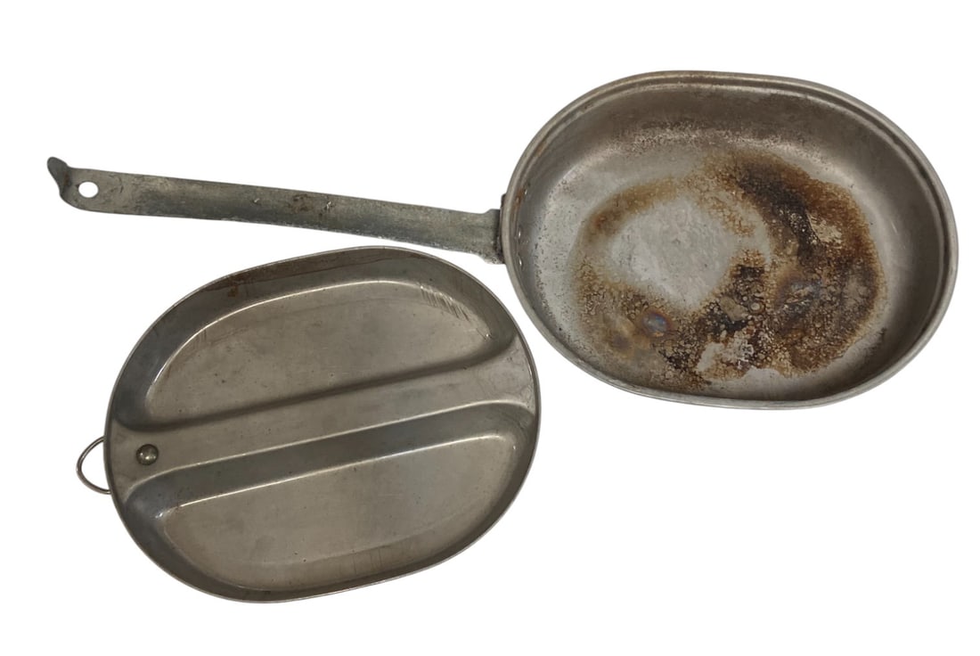 (8) US WWII Mess Kits - 16