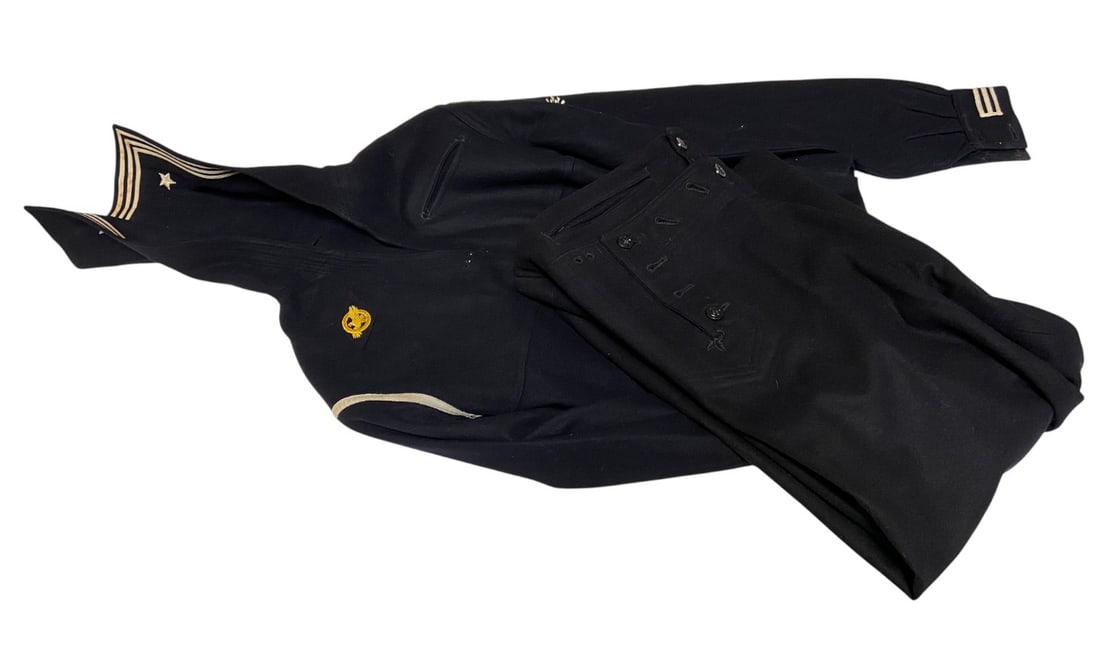 WWII Mine Sweeper US Navy Jumper Named to Earnest East: In used but great condition. See photos.