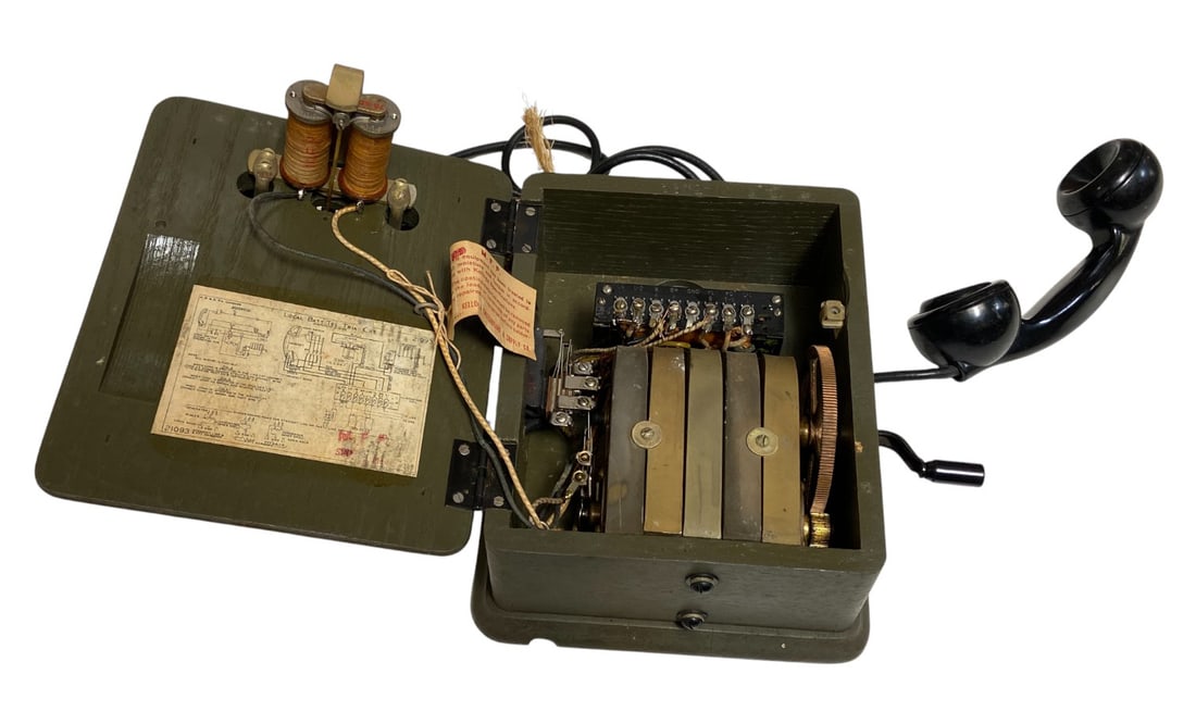 US WWII USN Kellogg Switchboard Supply CO 5812-MX Wall Phone - 7