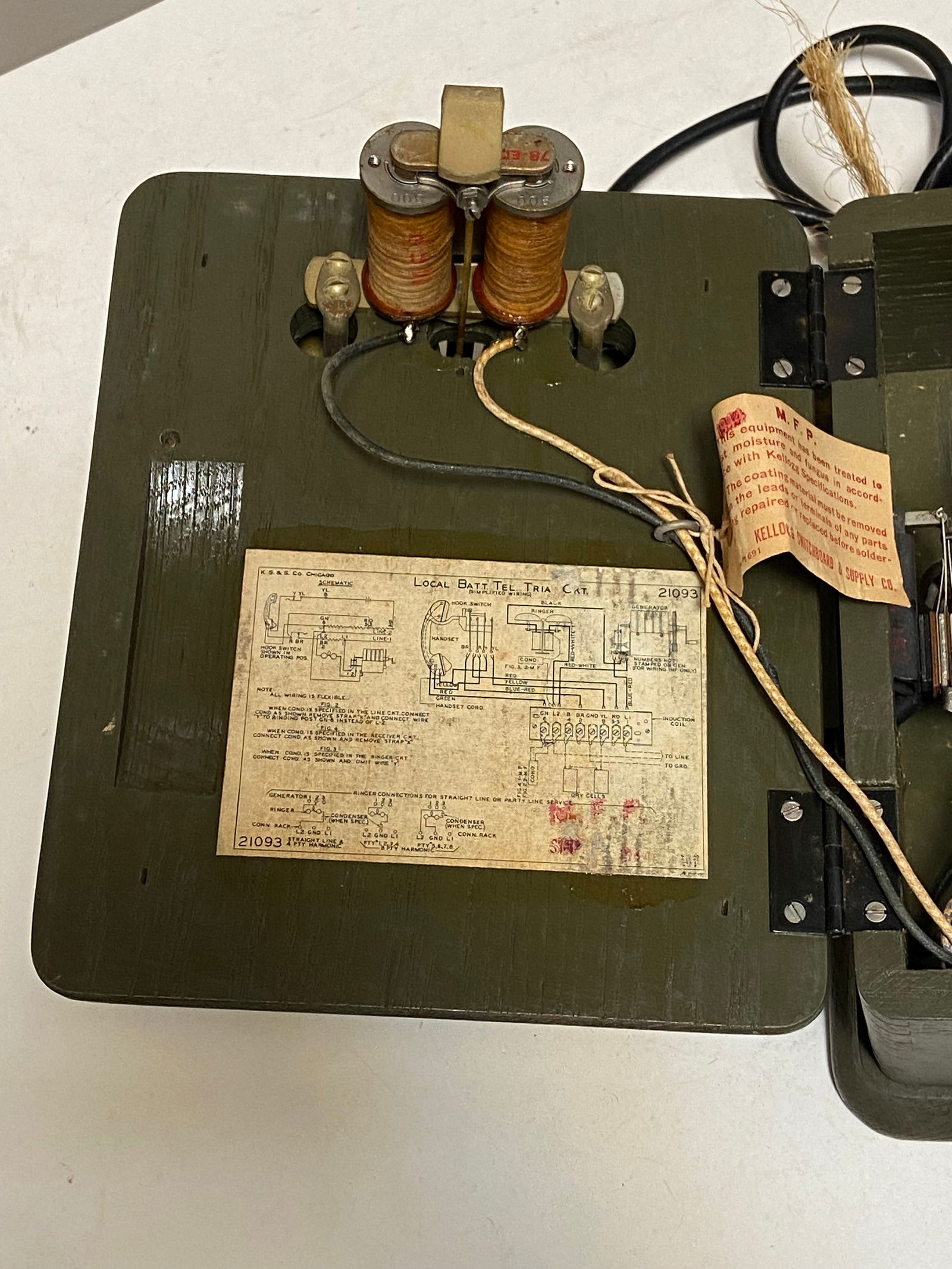 US WWII USN Kellogg Switchboard Supply CO 5812-MX Wall Phone - 9